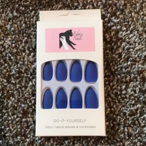Eve in Eden nails press on nails- blue